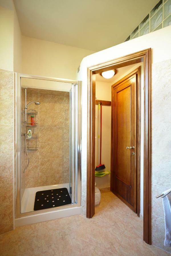 Villa Josefa Apartment Lake Maggiore Room photo